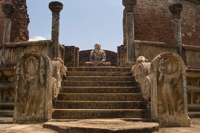 Day tour to Sigiriya,Dambulla & Polannaruwa (3 word heritage places) from Kandy - A Kandy day that hits the big three UNESCO sites