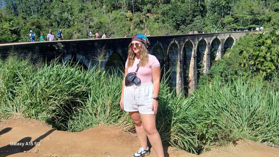 ELLA Lipton Seat Tea Test & Pluck 9Arch, Waterfalls, & Lunch - Nine Arches Bridge, photo timing and what to expect on site