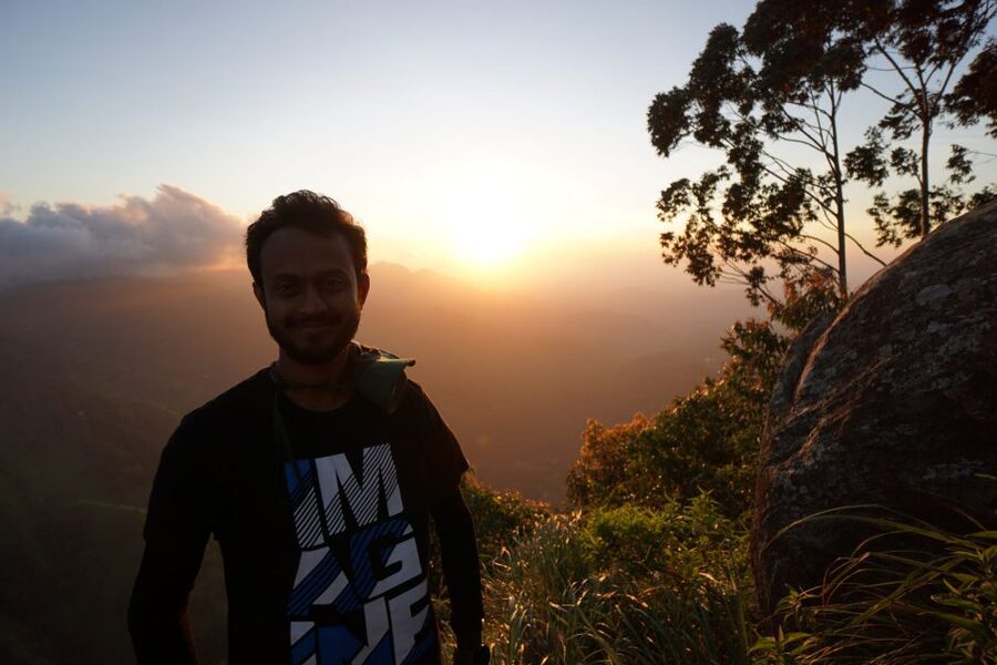 Ella Rock & 9 Arch Bridge, Little Adams Peak with Transfer - Little Adam’s Peak: the calm climb with the best stillness