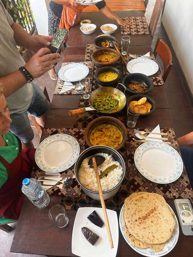 Ella: Sri Lankan Authentic Cooking expirience - A Sri Lankan cooking class in Ella that feels like a real kitchen