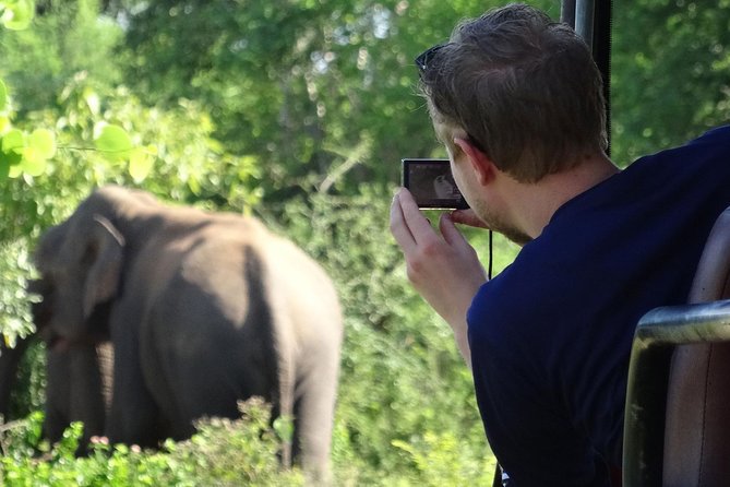 Exclusive : Overnight Leopard Safari with Luxury Glamping - The camp meals and drinks: what’s included and why it improves the value