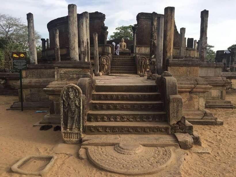 Exclusive: Sigiriya Fortress & Polonnaruwa Guided Tour - Sigiriya Rock Fortress and the Lion Rock climb: frescoes, palace ruins, big views