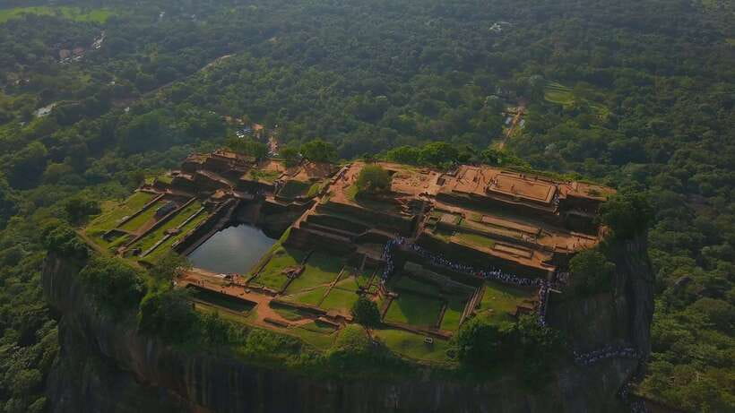 Exclusive: Sigiriya Fortress & Polonnaruwa Guided Tour - What you should pack for a long, hot cultural day