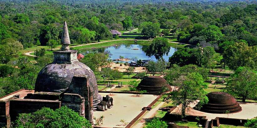 Exclusive: Sigiriya Fortress & Polonnaruwa Guided Tour - Pickup in Habarana, Dambulla, Kandy, or Anuradhapura: choose your start wisely