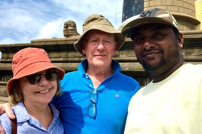 Explore Colombo by Tuk Tuk Morning & evening (Private Tours) - Gangaramaya Temple and the Dutch Hospital shopping precinct