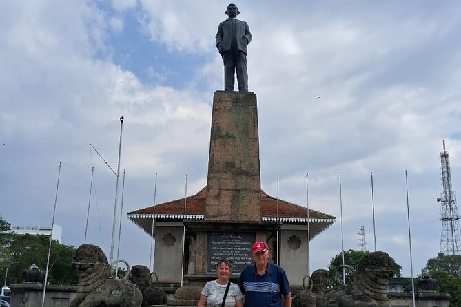 Explore Colombo Heritage and Cultural Temples Tour by Tuk Tuk - A Colombo tuk-tuk tour that actually saves you time