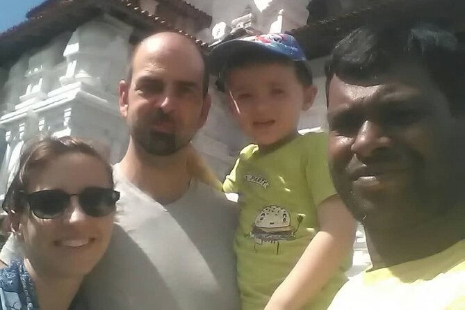 Explore Kandy City Tour by Tuk Tuk - Starting strong at the Temple of the Sacred Tooth Relic