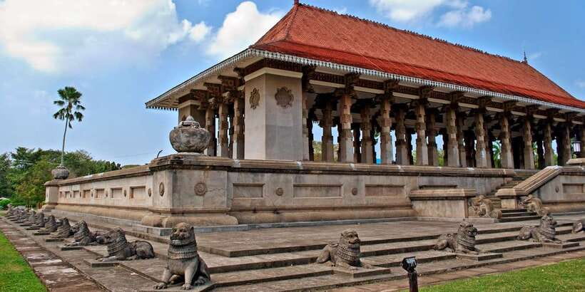 Explore The Colombo City by Private Tuk Tuk or Car - Independence Square: A Quick Stop with Big Meaning