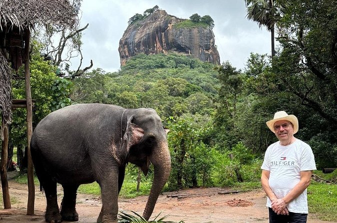 Explore Wonders of Sri Lanka 7 Days Private Tour - Day 3: Waterfall break, Hanuman Temple views, and tea-country stops near Nuwara Eliya