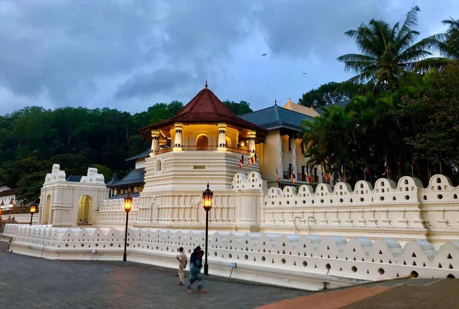 From Colombo: Kandy Temple of Tooth & Elephant Orphanage - Key Highlights You’ll Notice Right Away