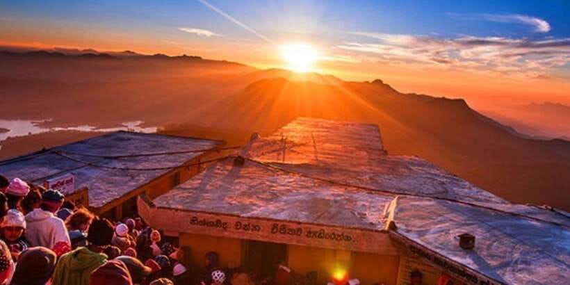 From Colombo/Negombo: Summit Thrills, Adams Peak Guided Hike - Night Hike to Adams Peak: Why the 2,243m Summit Feels Worth It