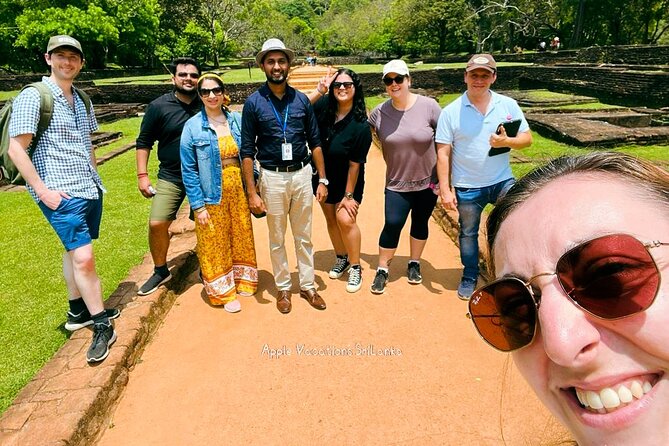 From Colombo: Sigiriya and Dambulla Day Trip and Safari - The Dambulla Cave Temple experience: statues, shade, and shoe-off rules