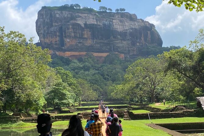 From Colombo to Sigiriya Fortress, Dambulla & Minneriya Safari - Who should book this day trip