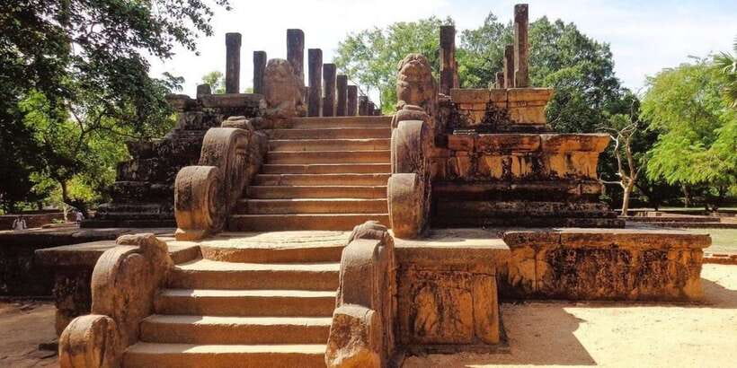 From Dambulla/ Sigiriya: Ancient City of Polonnaruwa by Bike - Nissankamulla Palace, details you can actually spot