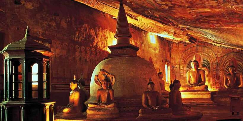 From Kandy: Sigiriya and Dambulla Day Trip - Crafts you can actually take home: wood carving and batik dyeing