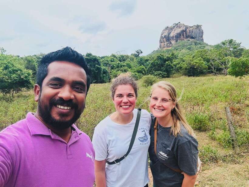 From Kandy: Sigiriya and Pidurangala Rock Tuk Tuk Safari - Matale Hindu Temple: Starting With Faith and Color