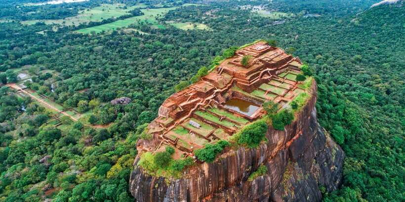From Kandy: Sigiriya Rock & Dambulla Cave Temple Adventure - Kandy to Sigiriya: why this route feels efficient