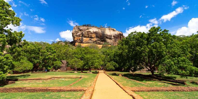 From Kandy: Sigiriya Rock & Dambulla Cave Temple Adventure - The real decision: Lion Rock or Pidurangala viewpoints