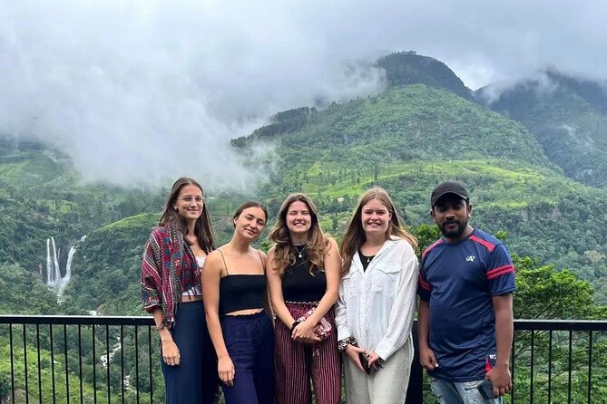 From Kandy to Nuwara Eliya Day Tour - Stop 1: Ramboda Waterfall in One Focused Hour