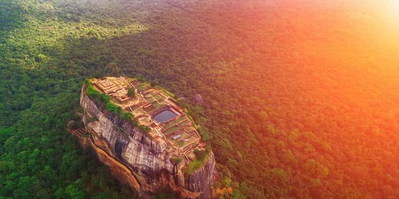 From Negombo: Sigiriya and Dambulla Day Trip and Safari - What you actually see inside the Dambulla caves
