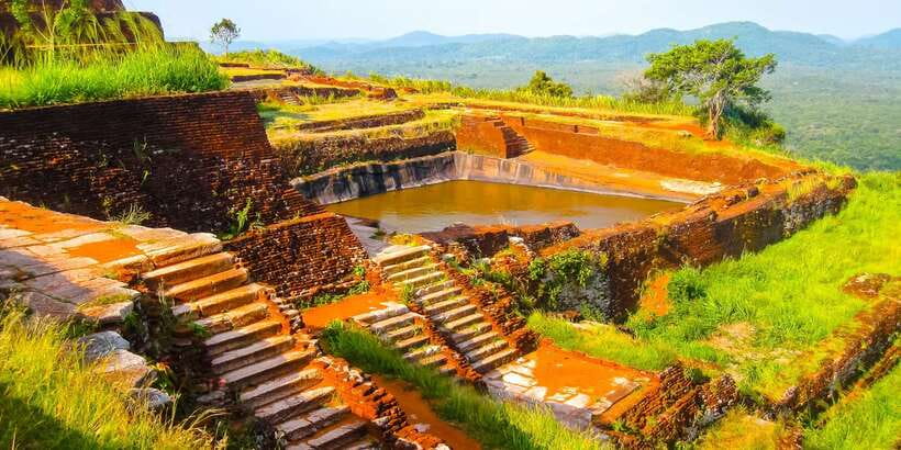 From Negombo: Sigiriya and Dambulla Day Trip and Safari - The countryside drive and the Kurunegala breakfast stop