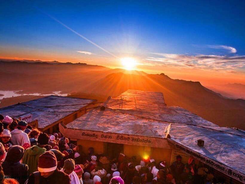 From Nuwara Eliya: Summit Bliss, Adams Peak Guided Hike - The night hike itself: why this trail feels manageable until it suddenly isn’t