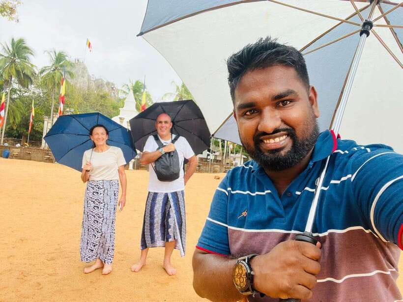 From Sigiriya: Kandy Drop and City Tour with Key Stops - Woodcarving Factory Stop in Dambulla: Craft Plus Smart Souvenir Shopping
