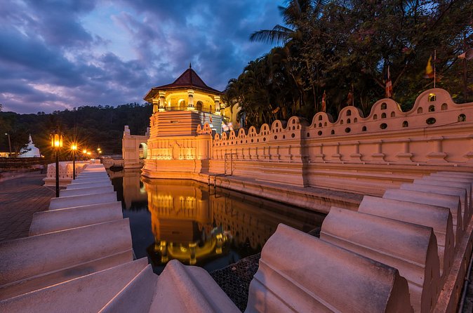 From Sigiriya to Kandy Transfer by Private Comfortable Car - What Stops and En Route Options Might Look Like