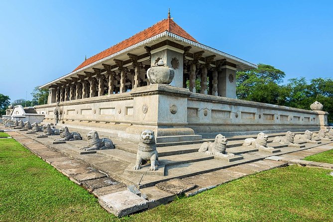 Full Day Colombo City Tour - Colombo Fort, Parliament buildings, and the older government core