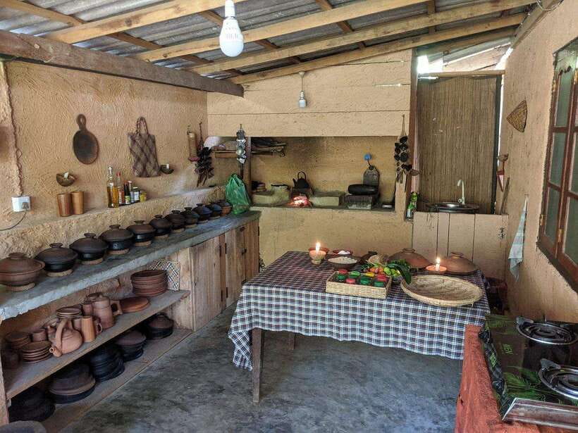 Galle: Cooking Class at a Local Home and Market Tour - Getting picked up and finding your rhythm with a small group