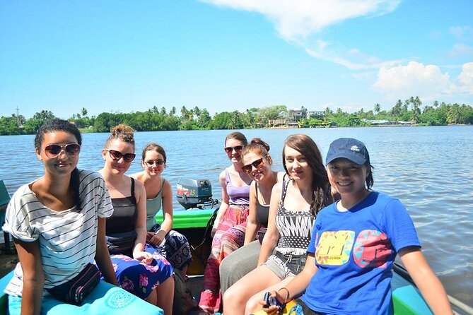 Galle Day Trip with River Safari, Sea Turtle & Stilt Fishermen - Ambalangoda’s Ariyapala and Sons: wood carvings and masks up close