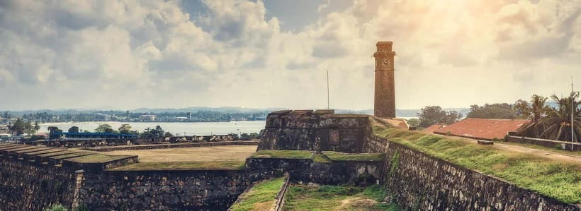 Galle Fort, Bentota, Hikkaduwa Beach: Day Tour from Colombo - Meetiyagoda Moonstone Mine: Watching How a Craft Really Works