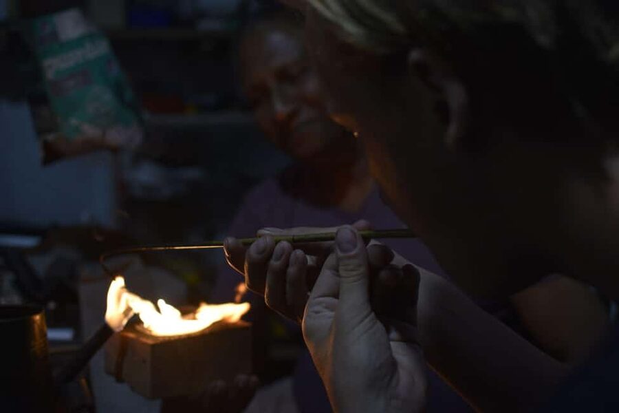 Galle: Traditional Gems & Jewellery Workshop with Transfers - From melting to polishing, you’ll follow the whole chain