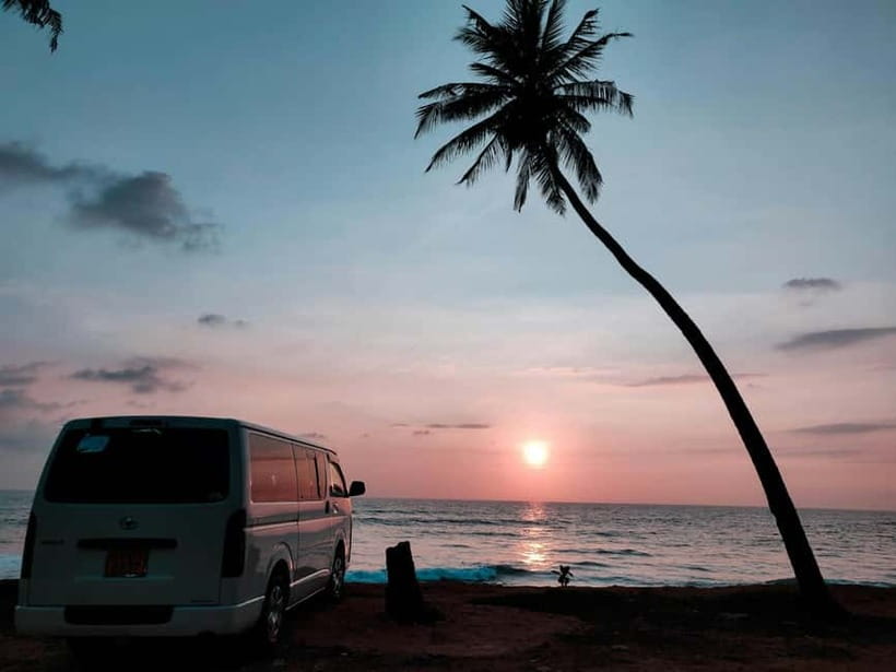 Get a private driver for day tours around Sri Lanka - Mirissa and Hikkaduwa: beach time without turning your whole day into traffic