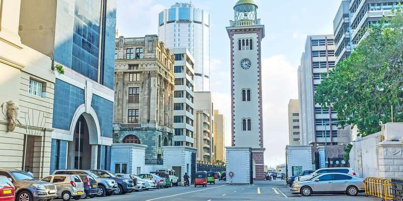 Guided Colombo Half-Day City Tour - Fort Railway Station, Pettah Market, Red Mosque, and the Colombo Lighthouse stop