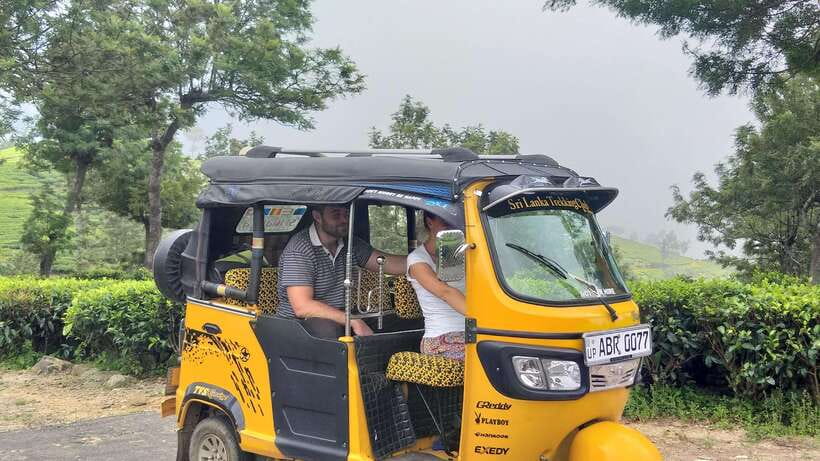 Haputale:Glorious Tuk Tuk Ride to Lipton'sSeat & Tea Factory - First Stop: Bandarawela or Haputale, Then Straight Into Tea Country