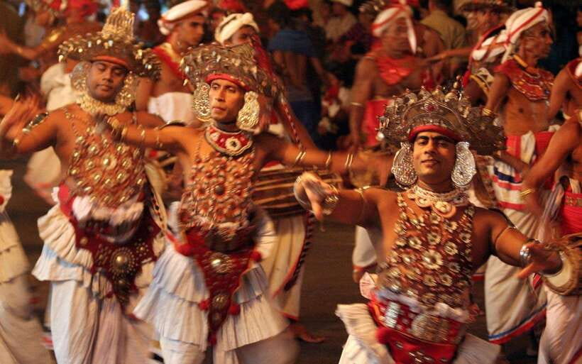 Kandy City Explore Tour Morning/Evenening Private Tour - Cultural Show Finale, Kandyan Drummers and Fire Dancers