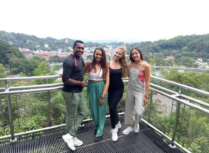 Kandy City Tour & Ambuluwawa Tuk Tuk Adventure - Craft Stops That Don’t Have to Feel Like a Trap