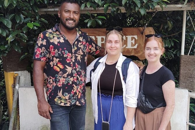 Kandy City Tour by Tuk Tuk with sana - Entering the Temple of the Sacred Tooth Relic, plus the ticket reality