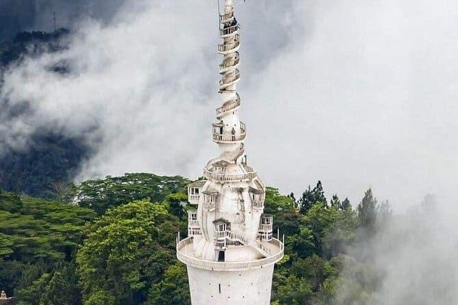 Kandy City Tour & Famous Ambuluwawa Tower with Friendly Chauffeur - Quick hits before you go