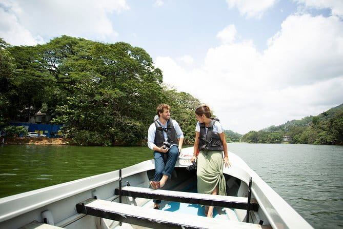 Kandy City Tour with Ambuluwawa by Tuk Tuk - Kandy View Point, gems museum, and tea factory stops that shape the day