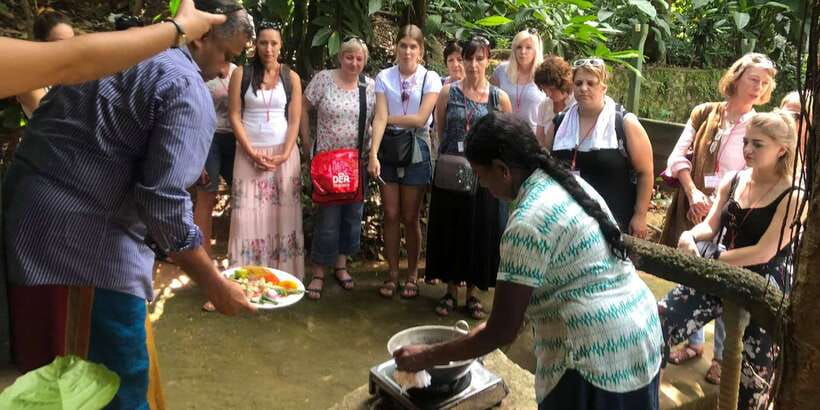 Kandy City Tour With Ambuluwawa Tower - Temple of the Tooth and Kandyan dance: where the day turns ceremonial