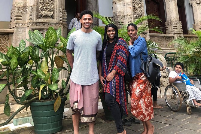 Kandy City Tour with Mahaweli - Udawattekele Sanctuary: City-Edge Forest Time
