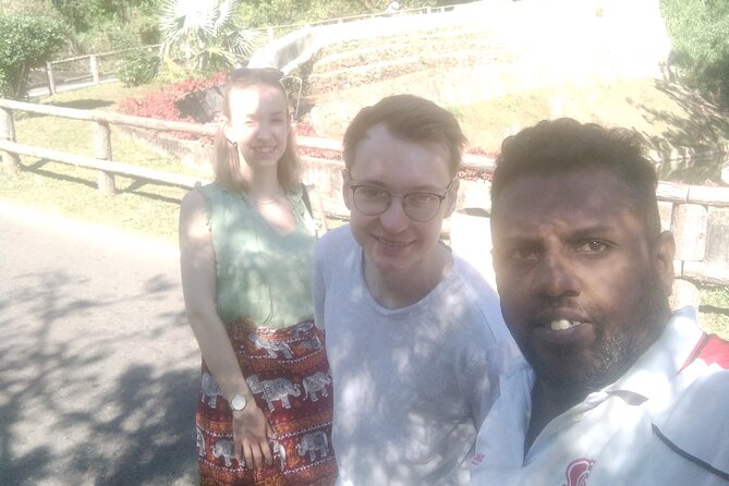 Kandy City Tour with Tuk-Tuk Private Experience - Kandy View Point and Bahirawakanda Buddha: setting your mental map fast