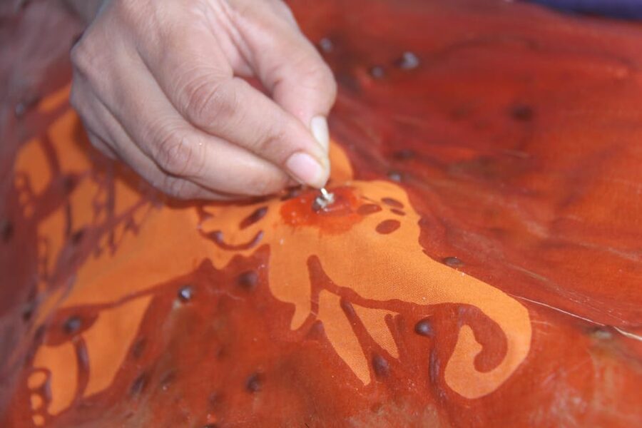 Kandy: Interactive Batik Workshop - Wax Techniques That Actually Create Texture and Pattern