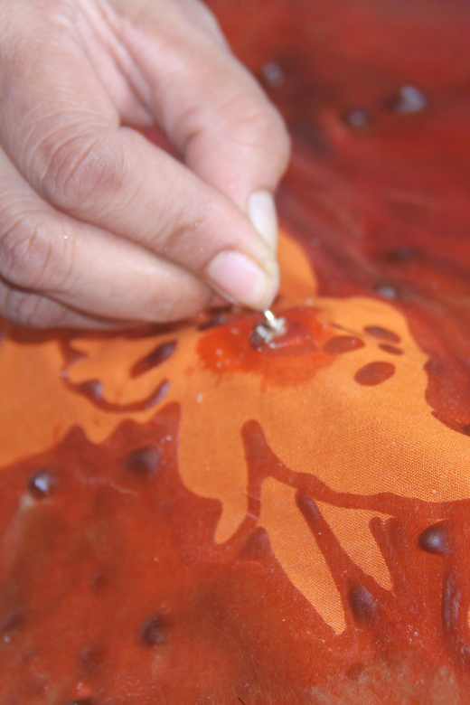 Kandy: Interactive Batik Workshop - Dyeing: Napthol, Vat, and Reactive Explained in Plain Terms