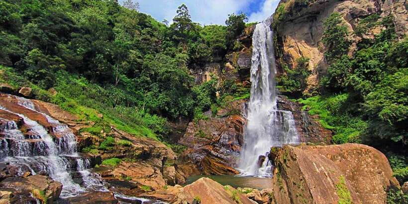 Kandy: Nuwara Eliya Day Trip - Ramboda waterfall and viewpoints, where rain can change the day