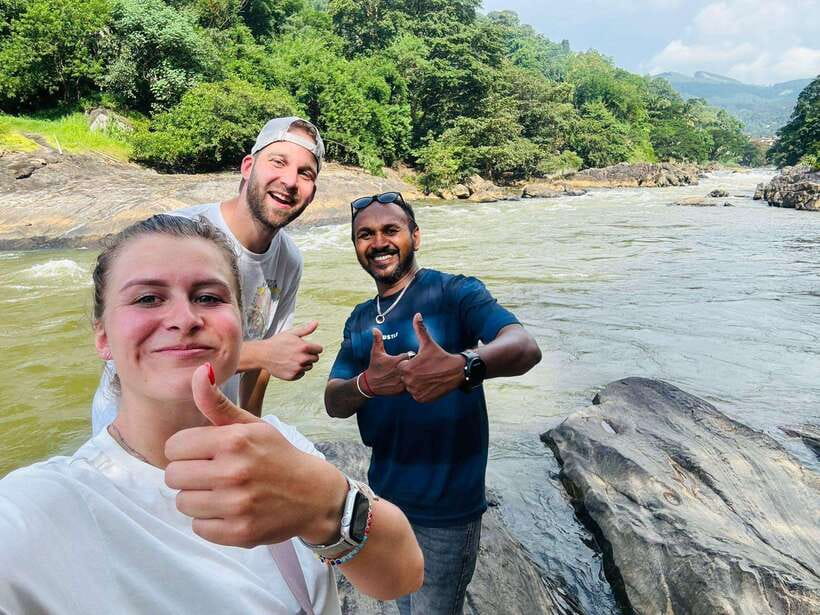 Kandy Private Guided City Tour by Tuk Tuk - Botanical gardens, Kandy View Point, and getting the photo without the hassle