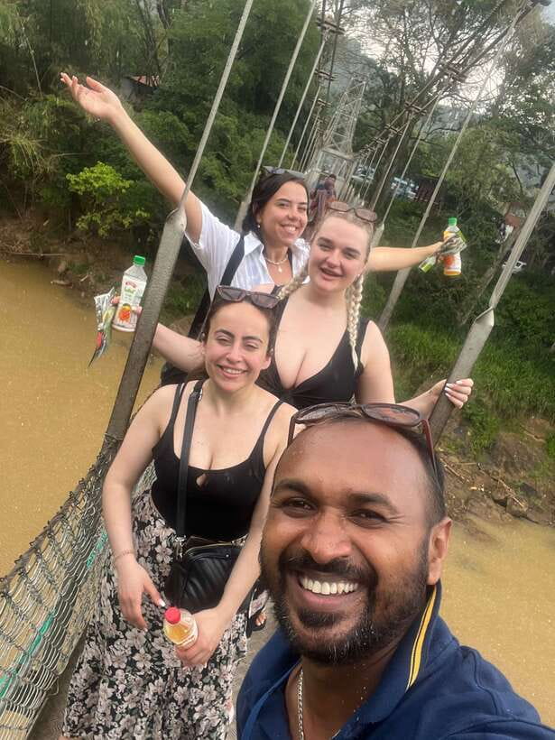 Kandy Private Guided City Tour by Tuk Tuk - Sacred Temple area, palace grounds, and what you should plan around