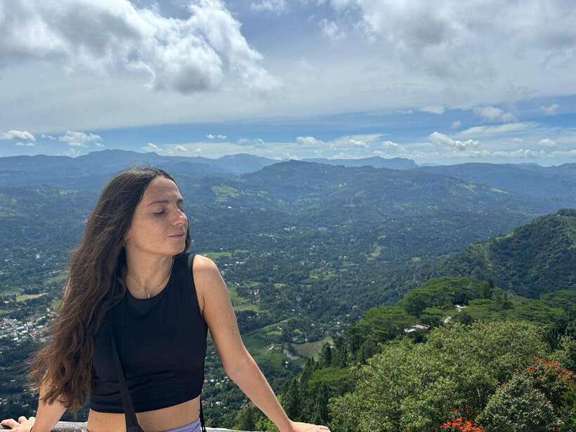 Kandy: Private Tuk Tuk Tour with Temple of the Tooth - Kandy View Point and Asgiri Maha Vihara: City Views With a Spiritual Backdrop